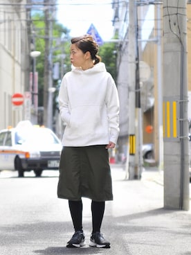 「TOUJOURS（トゥジュー）のアイテム」を使った、megumiさん（レディース・163cm）の秋コーディネート