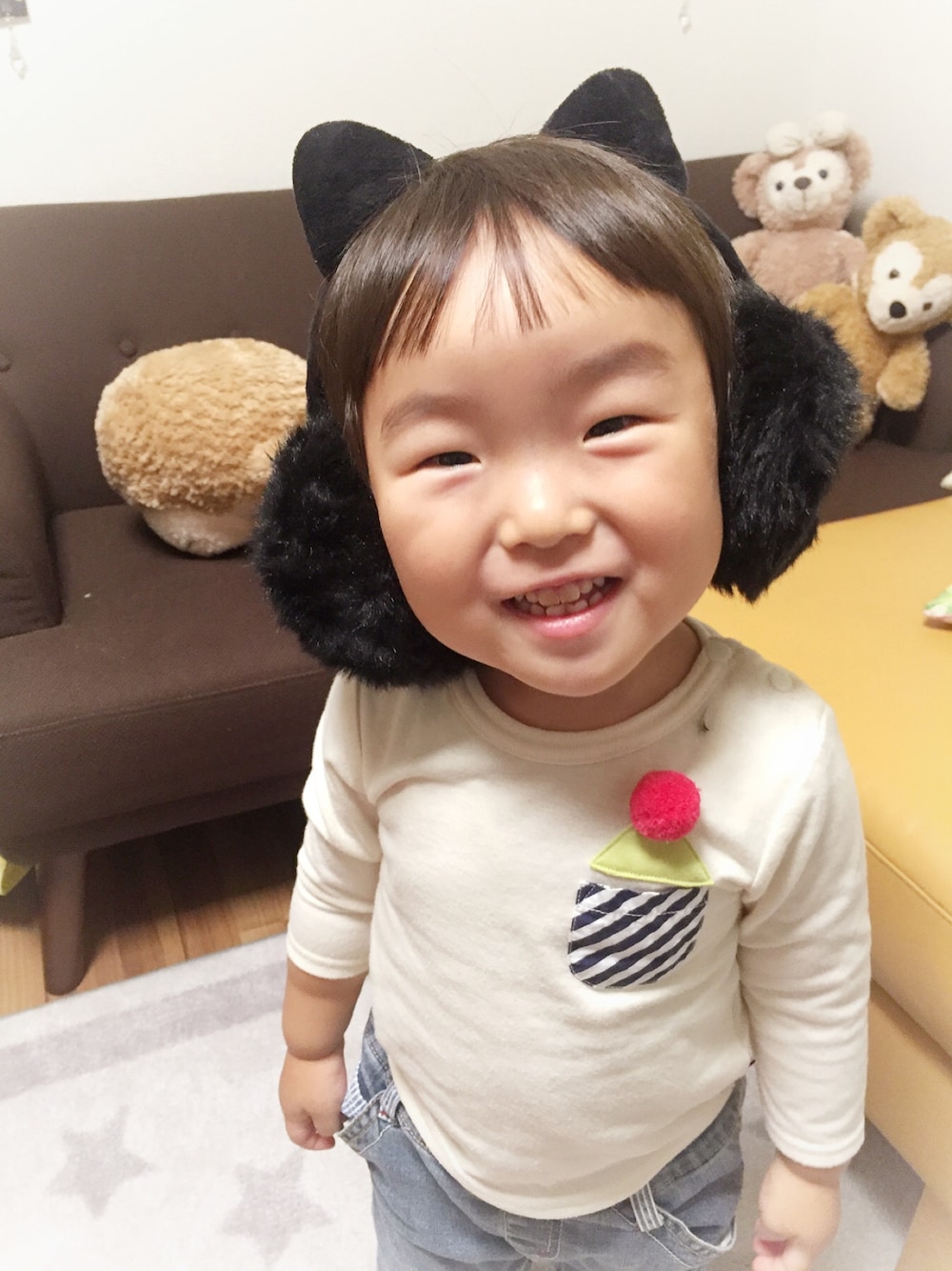 「ネコミミ、DAISO、カチューシャ、おとこのこ、kids、カジュアル、キッズコーデ、部屋着、2歳、保育園児」｜「DAISOのアイテム（カチューシャ、ブラック系）」を使った、はるる☆さん（キッズ・90cm）の秋コーディネートの1枚目の写真