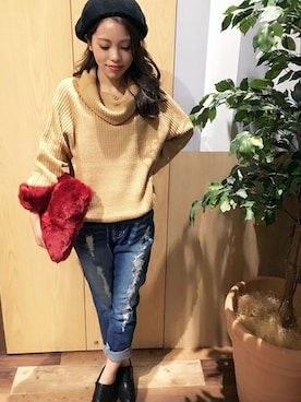 「アイテム（クラッチバッグ、レッド系）」を使った、kazuhaさん（レディース・150cm）の秋コーディネート