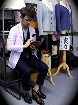 「UNIVERSAL LANGUAGE（ユニバーサルランゲージ）のアイテム（スラックス）」を使った、Yusuke Yoritomiさん（メンズ・169cm）の秋コーディネート