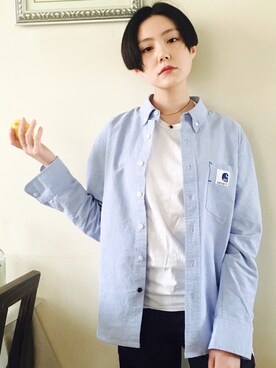 「Carhartt（カーハート）のアイテム（シャツ/ブラウス、ブルー系）」を使った、叫舅儿さん（レディース・160cm）の春コーディネート