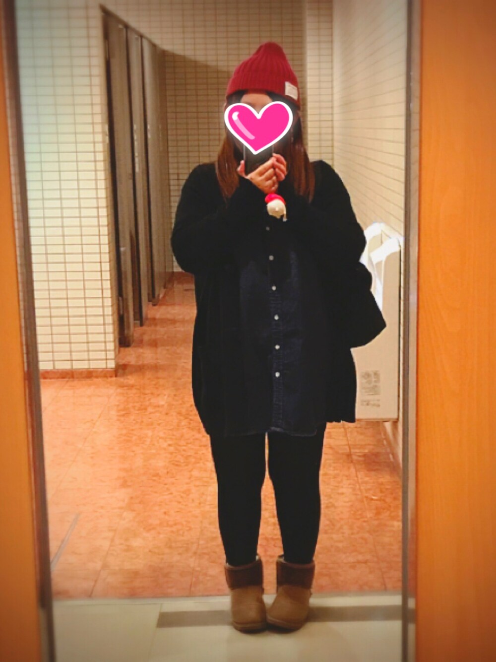 「しまむら、UNIQLO、しまむら×ハリスツイード、ハリスツイード、でぶ、デブコーデ、ちびでぶコーデ」｜「しまむらのアイテム（ニットキャップ/ビーニー、レッド系）」を使った、そめみ113さん（レディース・148cm）の冬コーディネートの1枚目の写真