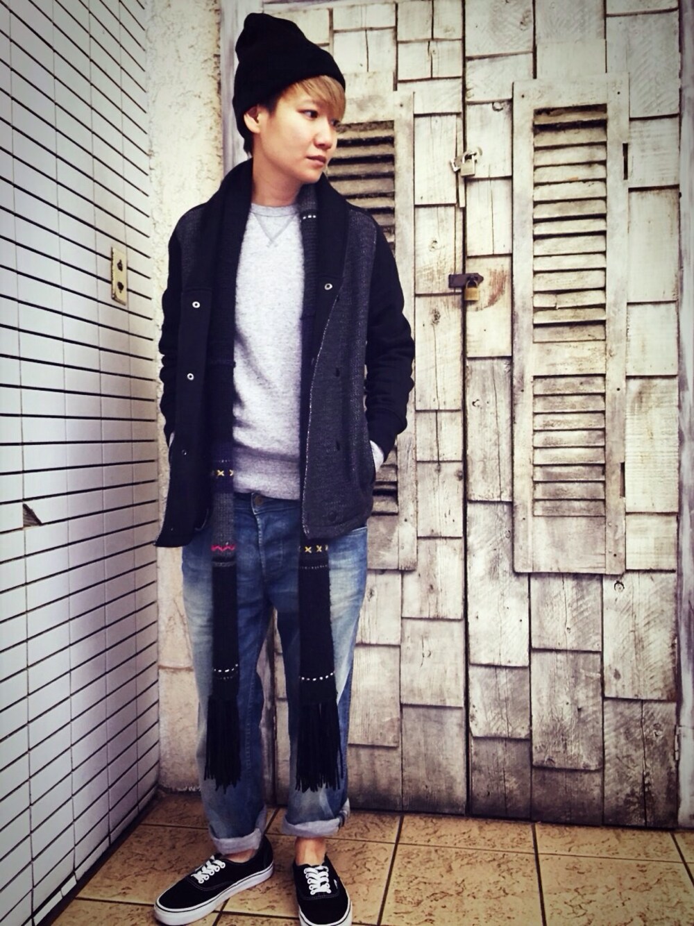 「fastfashion、ファストファッション、FastStyling、ootd、hermer、ニット帽、ロングマフラー、グレー、デニム、リラックススタイル」｜「H&Mのアイテム（その他アウター、グレー系）」を使った、Fast Stylingさん（キッズ・161cm）の冬コーディネートの1枚目の写真