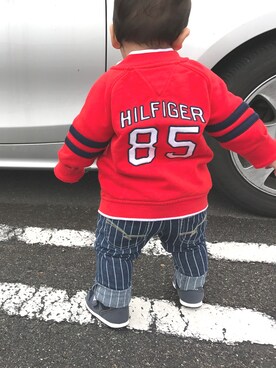 「TOMMY HILFIGER（トミーヒルフィガー）のアイテム（ブルゾン）」を使った、wakuさん（キッズ・70cm）の秋コーディネート