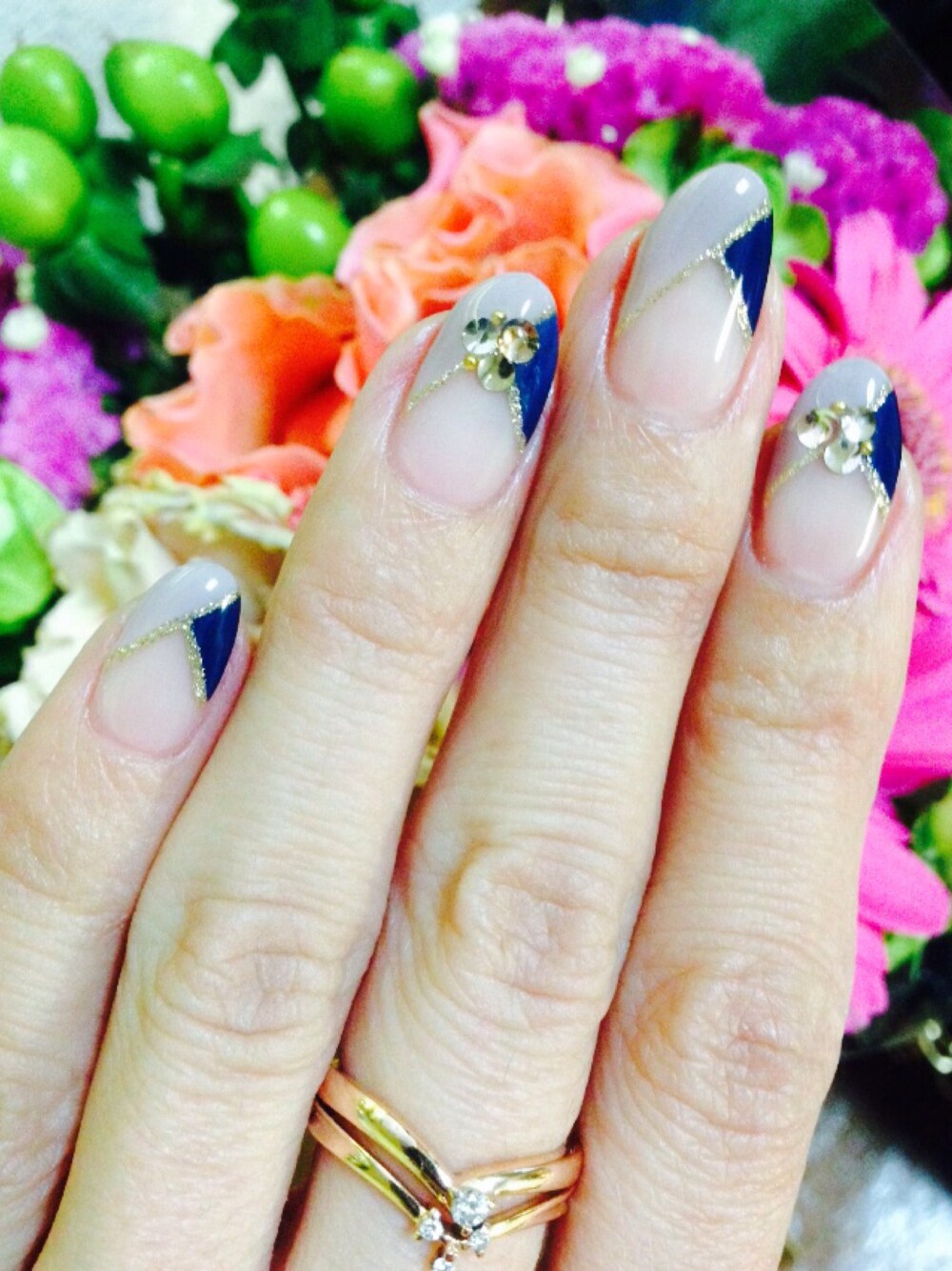 「ネイル」｜「NAILSのアイテム（その他、ベージュ系）」を使った、isopppyさん（レディース・158cm）の春コーディネートの1枚目の写真