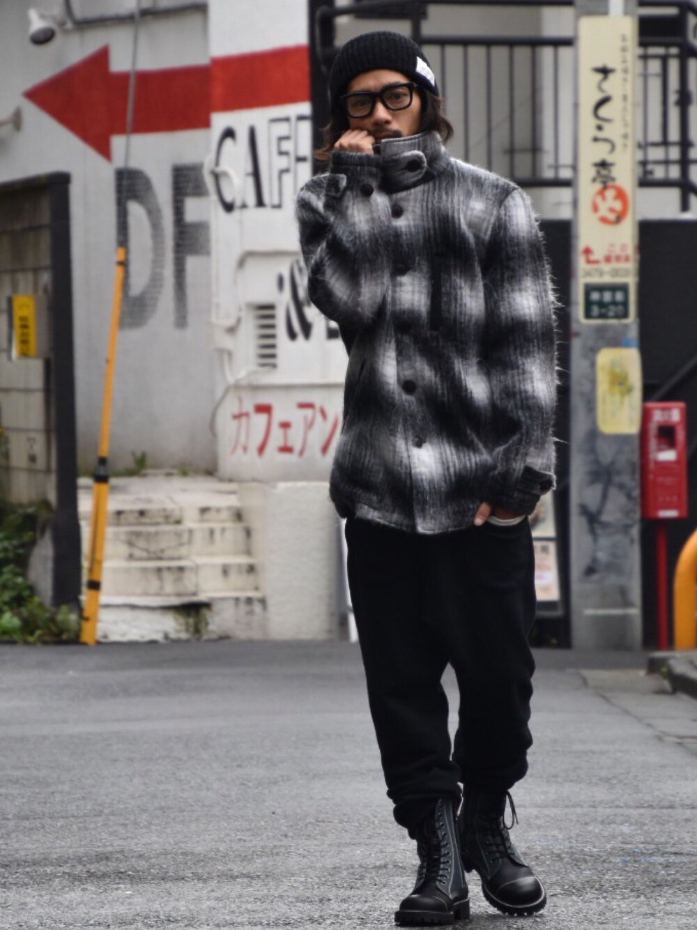 73.Yuma_Hatanoさんの「Native shadow wool coat（VIRGOwearworks）」を使ったコーディネート