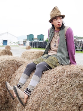 「GOHEMP（ゴーヘンプ）のアイテム（シューズ）」を使った、謝欣翰さん（メンズ・178cm）の春コーディネート