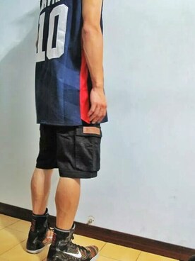 Dinos Linさんのコーディネート