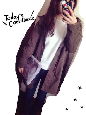 「アイテム（クラッチバッグ、グレー系）」を使った、Honamiさん（レディース・150cm）の冬コーディネート