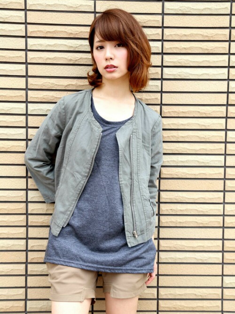 「ブルゾン、ミリタリー、ミリタリージャケット」｜「PLAIN CLOTHINGの【PLAIN CLOTHING】ブルゾン（ブルゾン、グリーン系）」を使った、chikaさん（レディース・172cm）の秋コーディネートの1枚目の写真