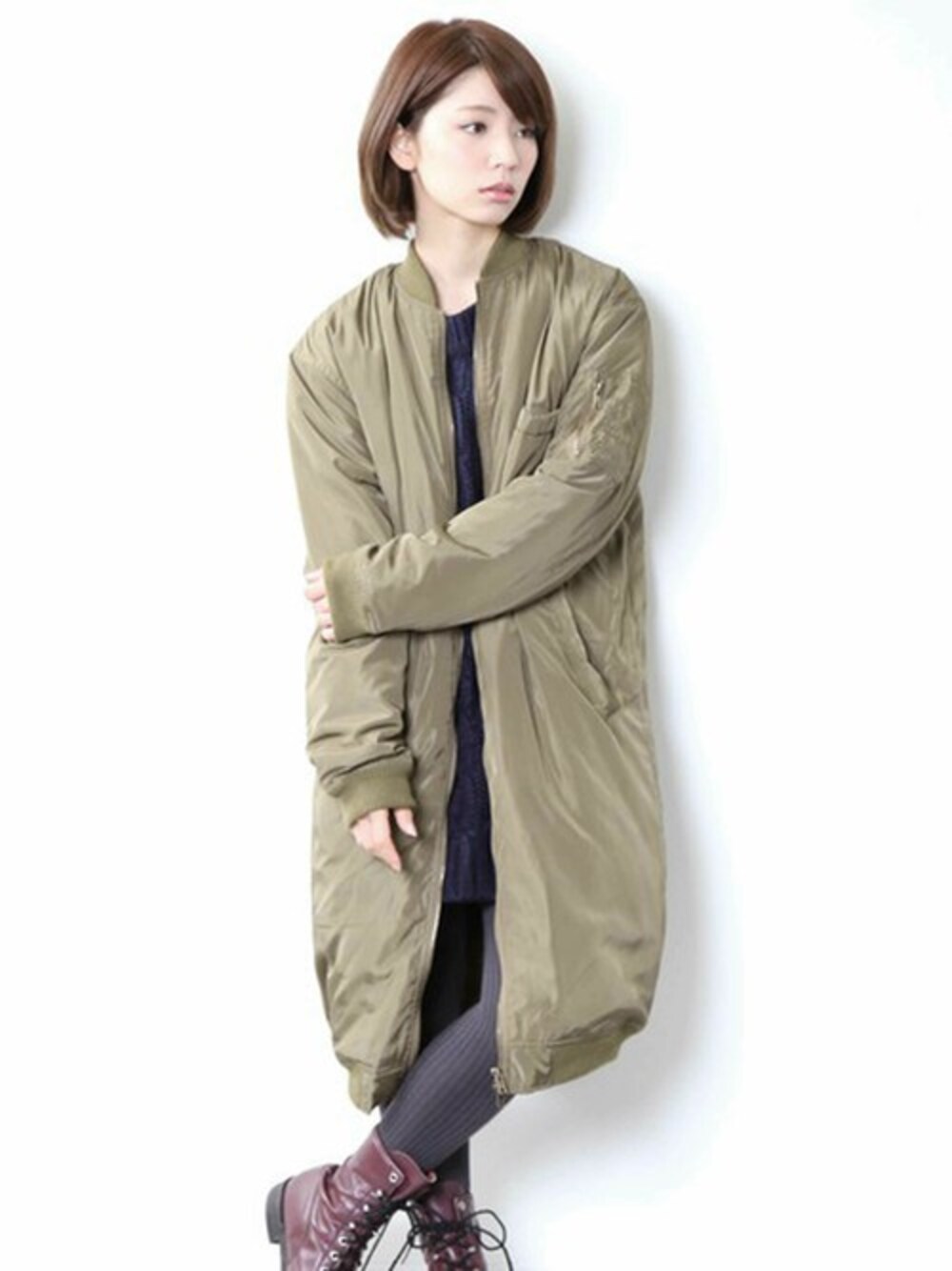 「ダウンジャケット、ロングダウン、ミリタリージャケット、ロング丈」｜「PLAIN CLOTHINGの【PLAIN CLOTHING】ミリタリーロングダウンジャケット（ダウンジャケット/コート、グリーン系）」を使った、chikaさん（レディース・158cm）の冬コーディネートの1枚目の写真