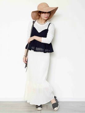 「PLAIN CLOTHING（プレーンクロージング）のアイテム（スカート）」を使った、chikaさん（レディース・163cm）の春コーディネート