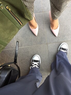 「AMERICAN RAG CIE（アメリカンラグシー）のAMERICAN RAG CIEピーチサテンワイドパンツ/211-LAN-B5303【WEB限定】（その他パンツ）」を使った、伊地知朋子さん（レディース・153cm）の秋コーディネート