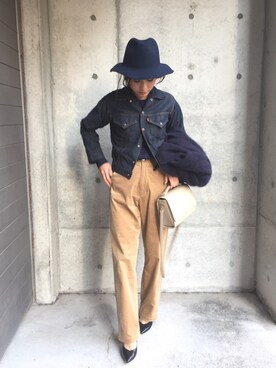 「MARC JACOBS（マークジェイコブス）のアイテム（シューズ）」を使った、伊地知朋子さん（レディース・153cm）の秋コーディネート