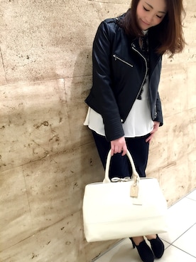 「Samantha Thavasa Deluxe（サマンサタバサ デラックス）のソフトレザートート（トートバッグ、ホワイト系）」を使った、7a.sさん（レディース・166cm）の秋コーディネート