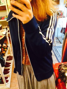 「アレンジ」｜「アイテム（シャツワンピース）」を使った、Leah-Kさん（レディース・157cm）の春コーディネート