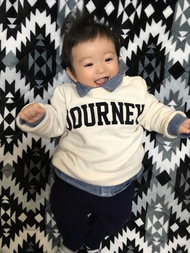 「petit main（プティマイン）のロゴデザイン裏起毛トレーナー（スウェット）」を使った、keishin&otokaさん（キッズ・70cm）の冬コーディネート