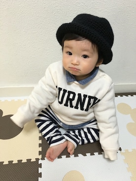 「petit main（プティマイン）のロゴデザイン裏起毛トレーナー（スウェット）」を使った、keishin&otokaさん（キッズ・70cm）の冬コーディネート