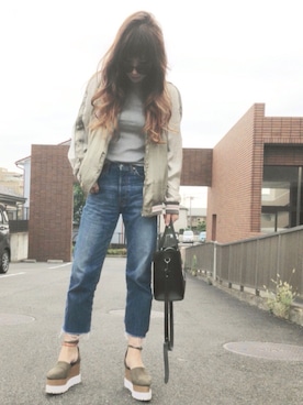 「切りっぱなしデニム」｜「アイテム（その他アウター）」を使った、misaさん（レディース・165cm）の秋コーディネート