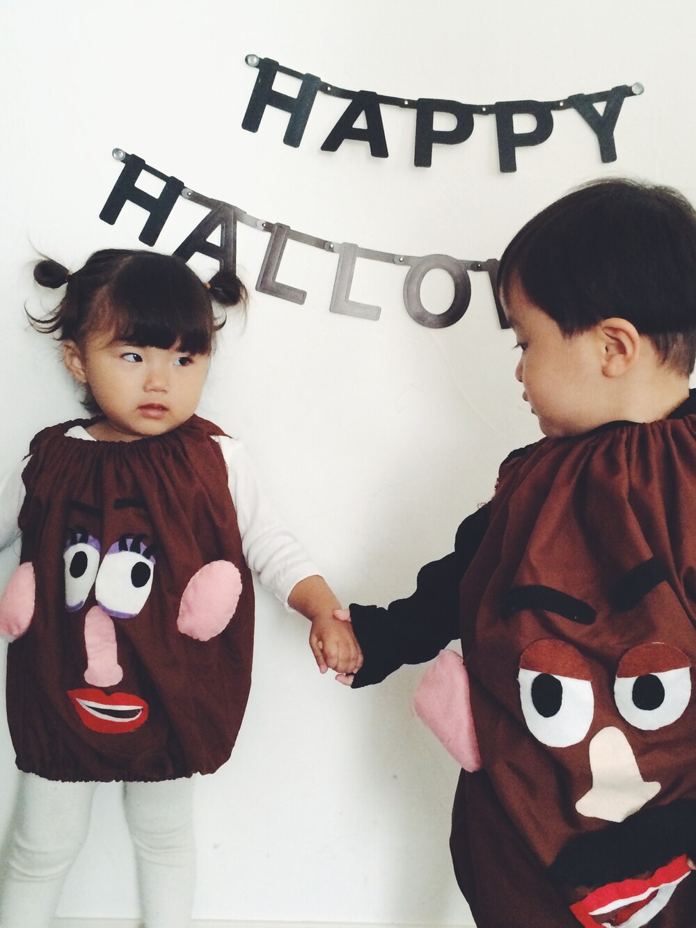 「WEAR HALLOWEEN 2014、トイストーリー」｜「Handmadeのアイテム（チュニック、ブラウン系）」を使った、kanayuraさん（キッズ・90cm）の秋コーディネートの1枚目の写真