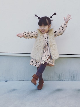 「Mini Rodini（ミニロディーニ）のアイテム（ワンピース/ドレス）」を使った、kanayuraさん（キッズ・90cm）の冬コーディネート