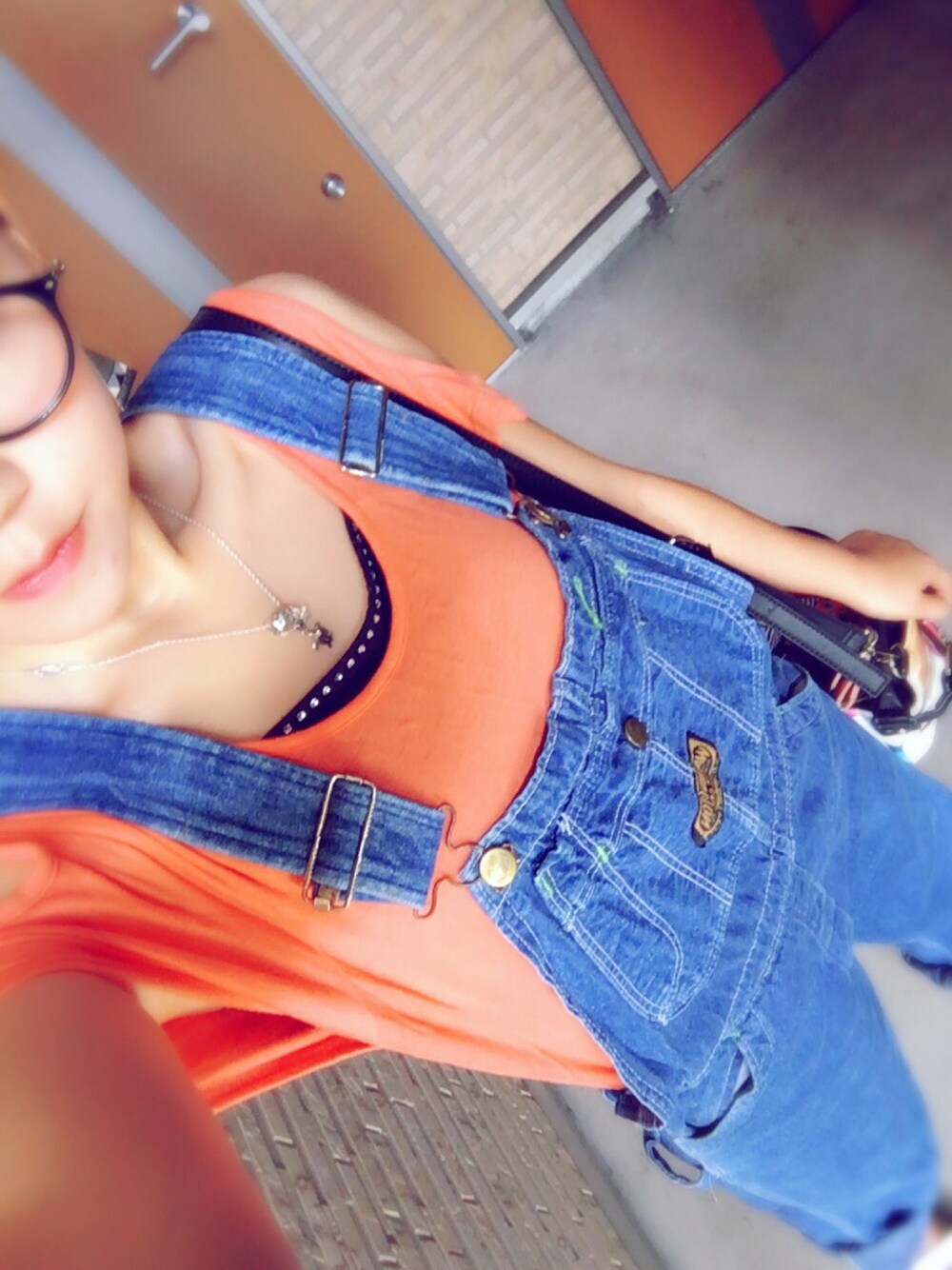 「109で買ったやつのアイテム（Tシャツ/カットソー、オレンジ系）」を使った、haruさん（レディース・157cm）の夏コーディネートの1枚目の写真