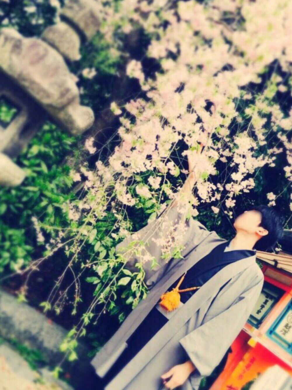 「着物、京都、祇園」｜「no brandのアイテム（浴衣、ブルー系）」を使った、 TsuRuさん（メンズ・180cm）の春コーディネートの1枚目の写真