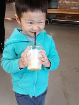 「보세のアイテム（その他パンツ、その他）」を使った、지후지후さん（キッズ・100cm）の春コーディネート