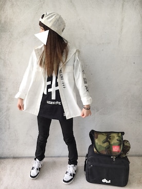 「アイテム（ボディバッグ/ウエストポーチ、グリーン系）」を使った、Nanamiさん（レディース・159cm）の春コーディネート