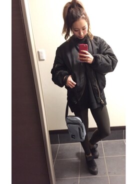 「NIKE(ナイキ)のアイテム(ショルダーバッグ)」を使った、Y U M Iさん(レディース・160cm)の冬コーディネート
