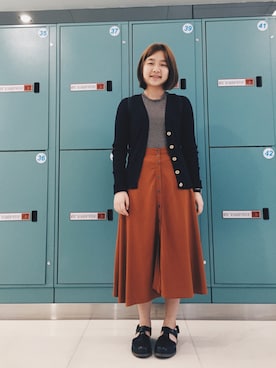 「PULL&BEAR（プルアンドベア）のアイテム（サンダル）」を使った、kiuhungさん（レディース・160cm）の秋コーディネート