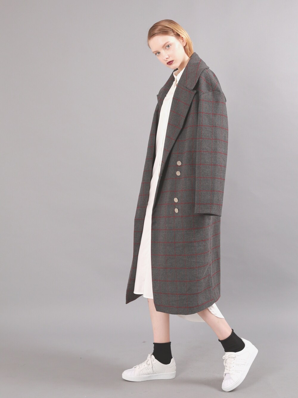 「ootd、outfit」｜「ilのアイテム（ダウンジャケット/コート、グレー系）」を使った、SAYUさん（レディース・170cm）の秋コーディネートの1枚目の写真