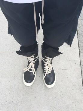 「Rick Owens（リックオウエンス）のアイテム（Sneakers、ブラック系）」を使った、ひかさん（メンズ・173cm）の秋コーディネート