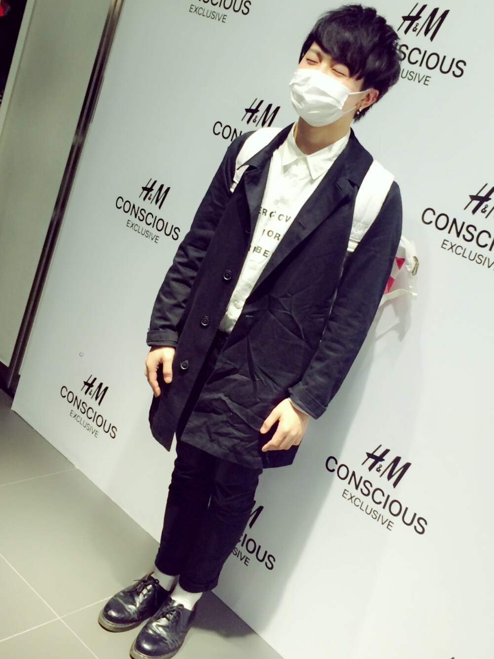 「UNDER COVER、undercoverism、A.P.C.、Dr.Martens、シャツスタイル、コート」｜「Marc by Marc Jacobsのハンドルバックパック（バックパック/リュック、その他）」を使った、さすけそんさん（メンズ・171cm）の春コーディネートの1枚目の写真