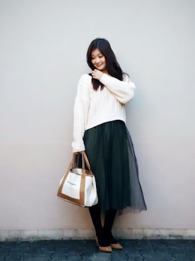 「BALENCIAGA」｜「アイテム（パンプス）」を使った、mieさん（レディース・159cm）の冬コーディネート