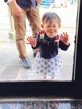 「kids zoo（キッズズー）のアイテム（ワンピース、ブルー系）」を使った、みかんさん（キッズ）の冬コーディネート