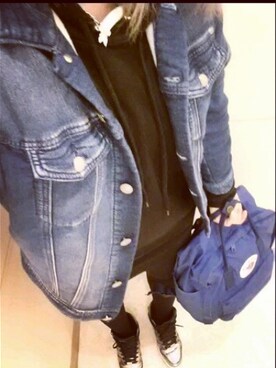 「パーカーワンピ」｜「アイテム（デニムジャケット）」を使った、💙mayubee💙さん（レディース・159cm）の秋コーディネート