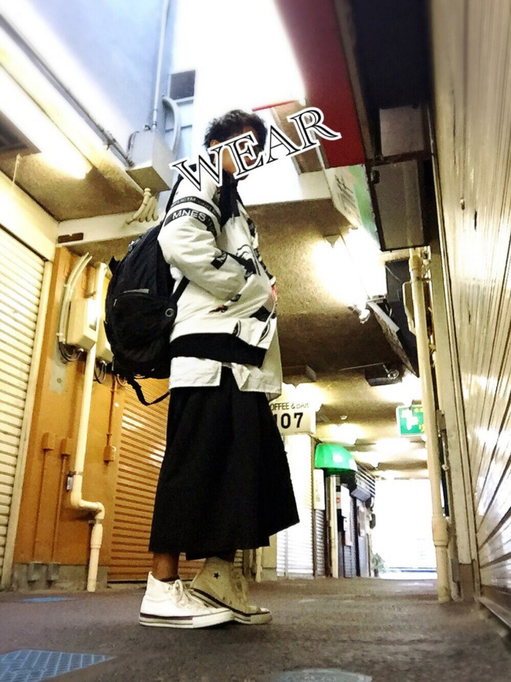 「MA-1、白シャツ、ガウチョパンツ、white、WEAR」｜「HAREのアイテム（シャツ/ブラウス、ホワイト系）」を使った、.toshiki.さん（メンズ・169cm）の秋コーディネートの1枚目の写真