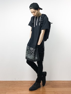 「XX FOUR（ダブルエックスフォー）のアイテム（パーカー）」を使った、Yさん（メンズ・184cm）の夏コーディネート