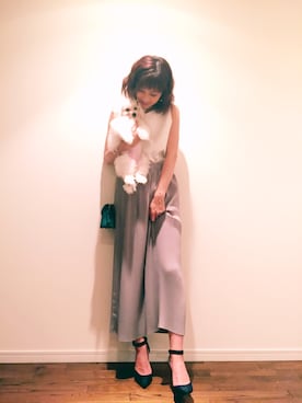「TSURU（ツル）のアイテム（パンプス）」を使った、安田美沙子さん（レディース・162cm）の夏コーディネート