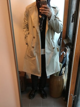 「LEMAIRE（ルメール）のアイテム（トレンチコート）」を使った、Shu-heyさん（メンズ・175cm）の冬コーディネート