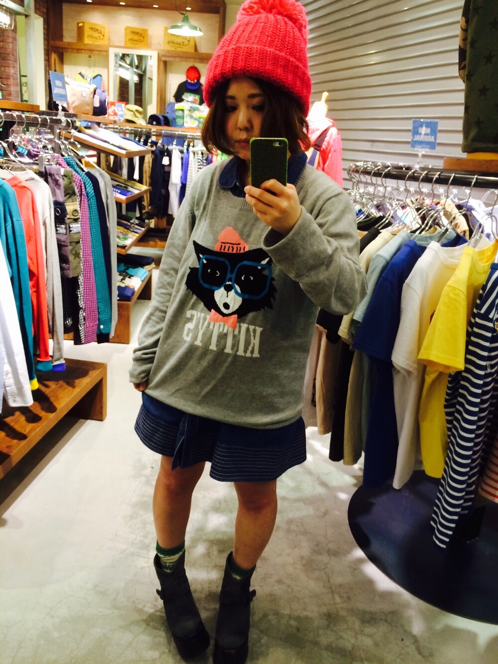 「Laundryのアイテム（ニット/セーター、グレー系）」を使った、まいちきさん（レディース・150cm）の冬コーディネートの1枚目の写真