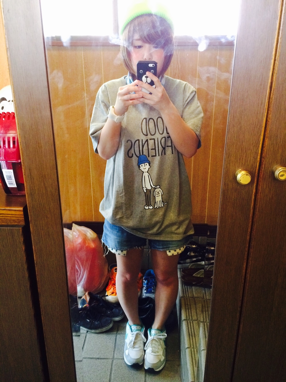 「Laundry、Tシャツ」｜「Laundryのアイテム（Tシャツ/カットソー、グレー系）」を使った、まいちきさん（レディース・150cm）の春コーディネートの1枚目の写真