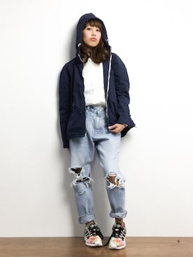 「アイテム（マウンテンパーカー、ブルー系）」を使った、内山陽菜さん（レディース・149cm）の冬コーディネート