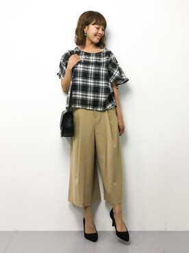 「STRAWBERRY-FIELDS（ストロベリーフィールズ）のアイテム（パンツ）」を使った、内山陽菜さん（レディース・149cm）の春コーディネート