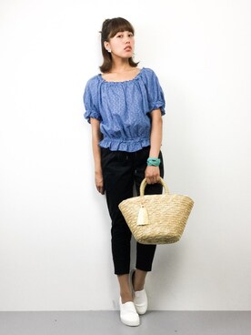 「VICKY（ビッキー）のアイテム（その他パンツ）」を使った、内山陽菜さん（レディース・149cm）の春コーディネート