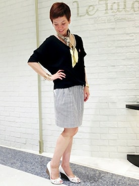 「LE TALON（ルタロン）の◇7CMカシメカットワークオープントゥ（パンプス、ホワイト系）」を使った、Le Talon 博多店スタッフさん（レディース・160cm）の夏コーディネート