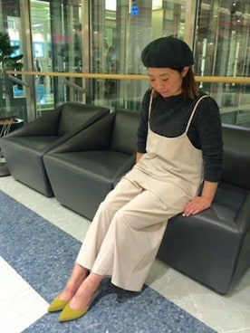 「LE TALON（ルタロン）の5cmポインテッドキリカエウエッジパンプス（パンプス、イエロー系）」を使った、Le Talon 博多店スタッフさん（レディース・160cm）の秋コーディネート