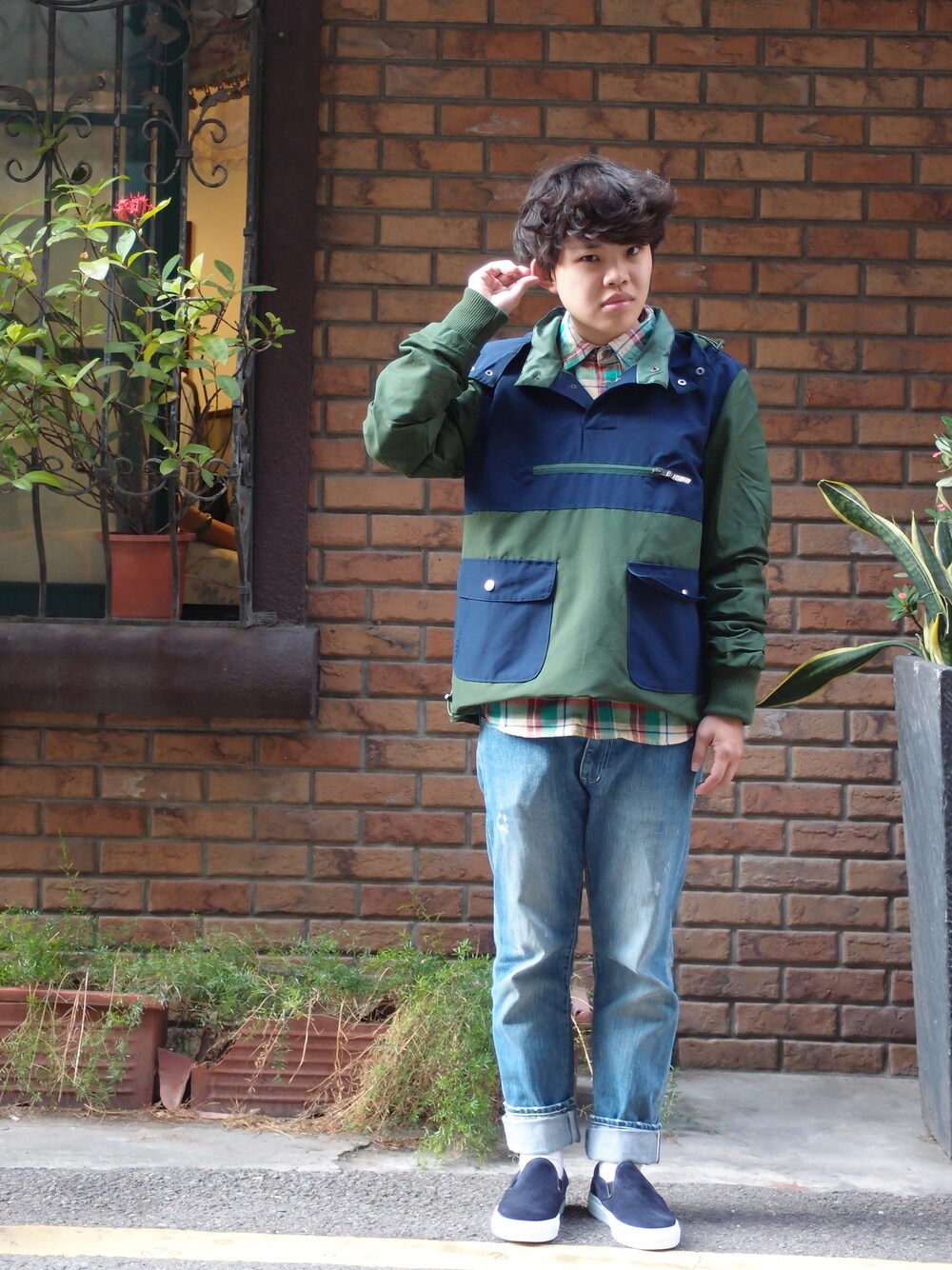 「grn、plain-me」｜「可拆式連帽PARKA（その他アウター、グリーン系）」を使った、plain-me新竹さん（メンズ・170cm）の秋コーディネートの1枚目の写真
