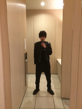 「GIVENCHY（ジバンシイ）のアイテム（ライダースジャケット）」を使った、Yoshiさん（メンズ・177cm）の春コーディネート